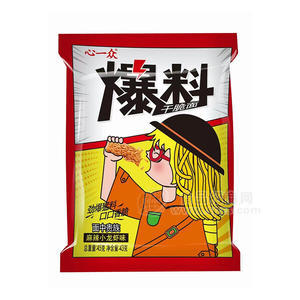 心一眾干脆面川香麻辣小龍蝦味袋裝招商45g一元產(chǎn)品