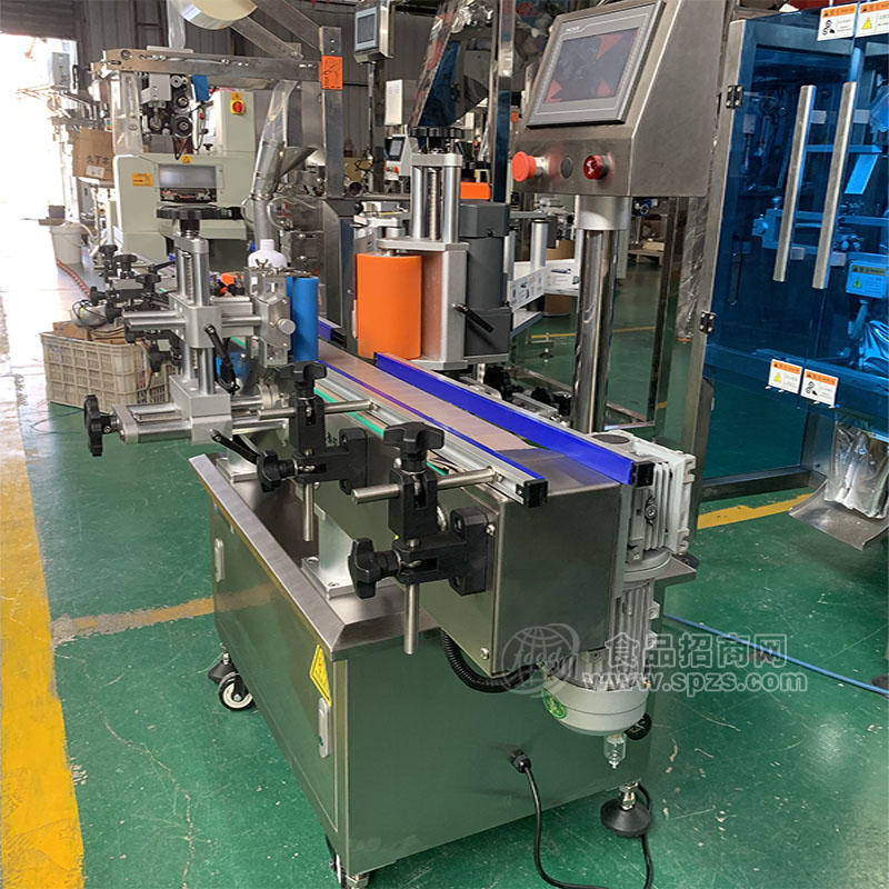 全自动高速贴标机 济南天鲁蜂蜜瓶贴标机设备