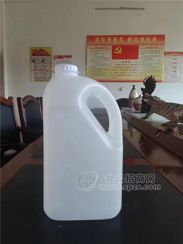 塑料山茶油油壶