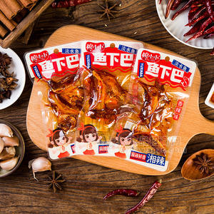 婉小小麻辣鲜香淡水鱼鱼下巴休闲食品30g