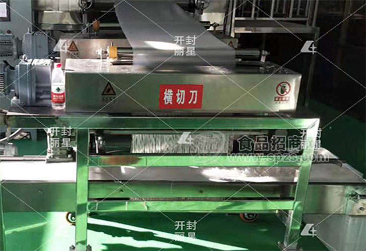 新型粉絲粉條生產(chǎn)線 自帶加長(zhǎng)冷庫(kù)無(wú)需室外晾曬 打破空間生產(chǎn)限制