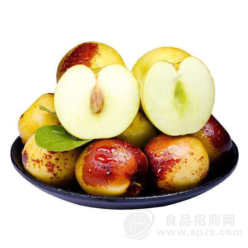 带着阳光香的鲜枣，脆甜多汁，鲜得治愈