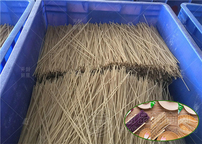 封闭式运行粉条加工机 减少外界影响 丽星 铺浆式粉条机