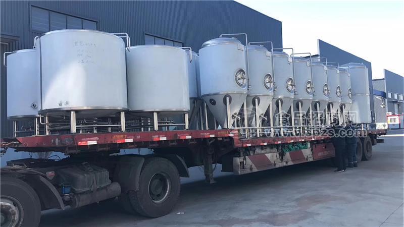 成都3吨精酿啤酒设备价格自动化啤酒酿造设备生产厂家