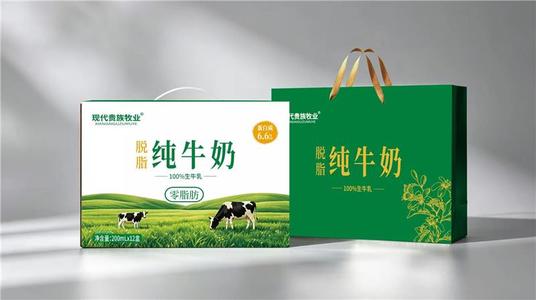 现代贵族牧业脱脂纯牛奶礼盒