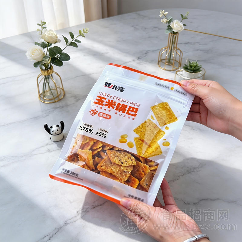 罗小亮玉米锅巴香辣味休闲食品
